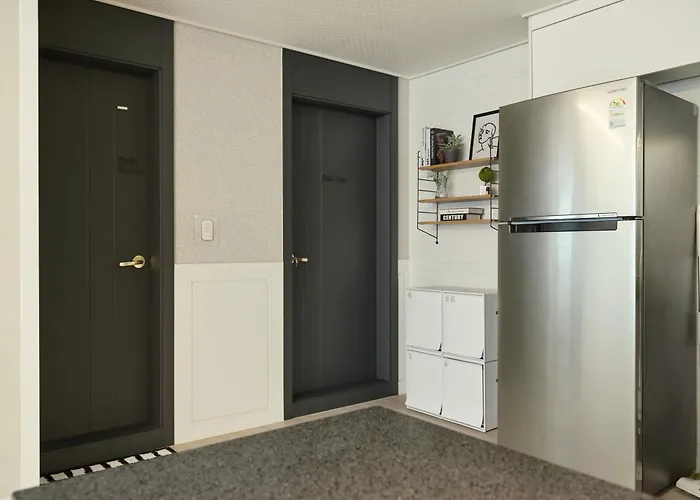Serene Space Apartment Seoul