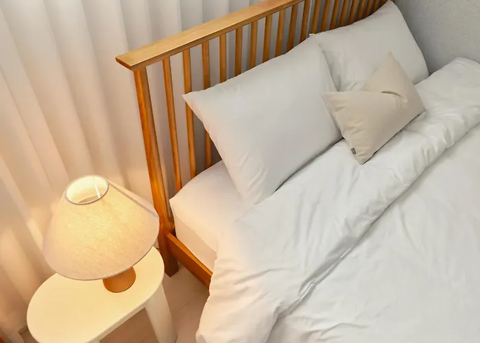 Serene Space Apartment Seoul